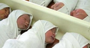 В Армении за 11 месяцев 2013 года родилось 38453 ребенка