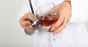 Alcohol protects patients with trauma from renal and cardiac complications