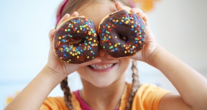 Çocuklar için hangi ölçüdeki şeker kullanımı zararsız?