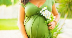 Pregnant women who drink three cups of tea a day raise risk of overweight children, study finds