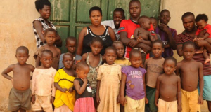 39-летняя жительница Уганды родила 44 детей от одного мужчины (фото)