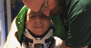 Удивительный случай: Женщина выжила после обезглавливания во время аварии (видео)