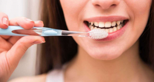 Dentist dispels dangerous teeth brushing myths