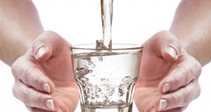 Ինչպես ջուր խմել արդյունավետ նիհարելու համար