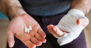 Scientists find link between fatigue of doctors and prescribing painkillers to patients