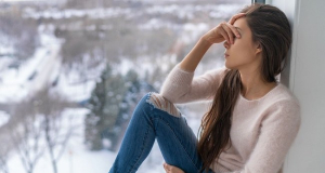 Уровень стресса, тревоги и грусти среди женщин достиг 10-летнего максимума - исследование