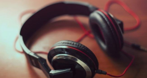Ученые выяснили, что происходит с мозгом, когда человек слушает музыку