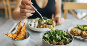 Temporary vegetarianism slows aging, study finds