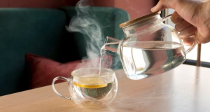 Daily Mail: Drinking very hot drinks increases cancer risk