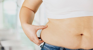 Annals of Internal Medicine: Older women with large waist circumference are at higher risk of death