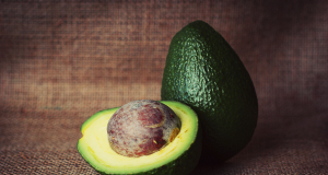 CRFSN: 140 Grams of Avocado per Day Reduce LDL Cholesterol