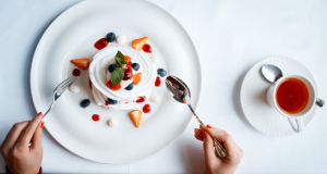 Betsubara: Why We Can Eat Dessert Even After Overeating