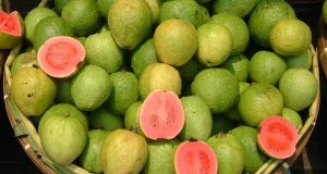 Scientists say guava juice may boost the effectiveness of iron supplements